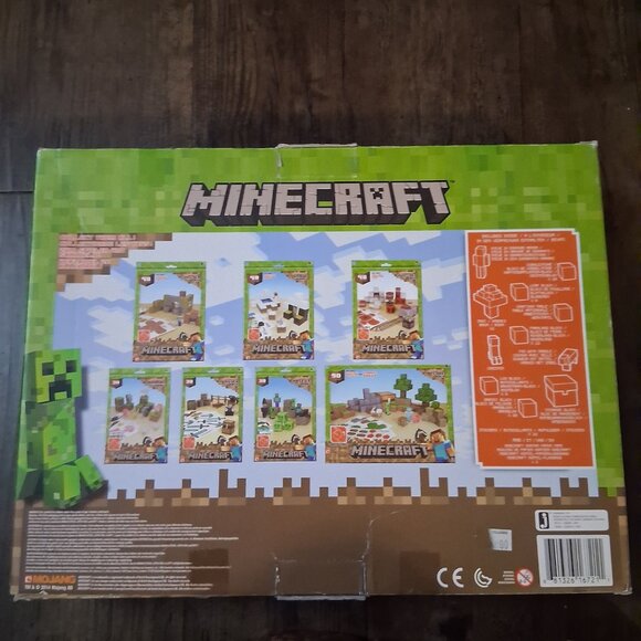 Minecraft Overworld Kit - Deluxe Pack - Paper Craft - Picture 2 of 13
